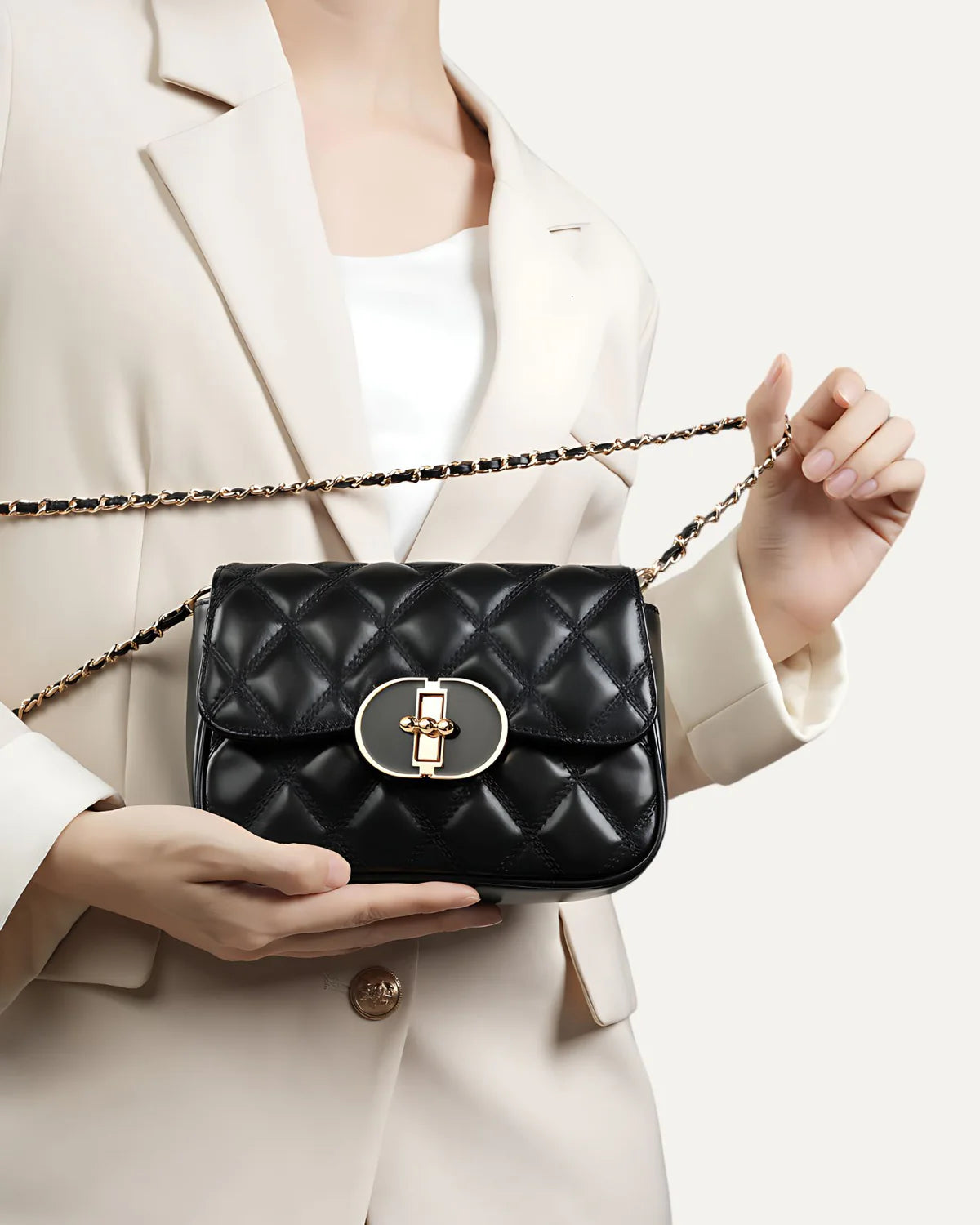 Quilted leather shoulder bag